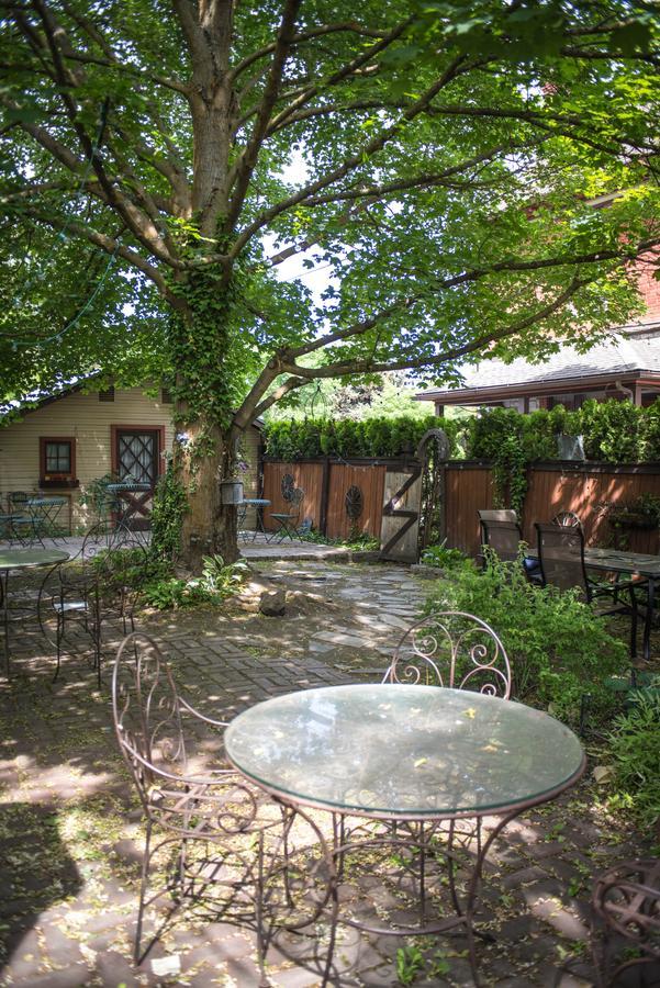 Ej Roberts Mansion Hotel Спокейн Екстериор снимка