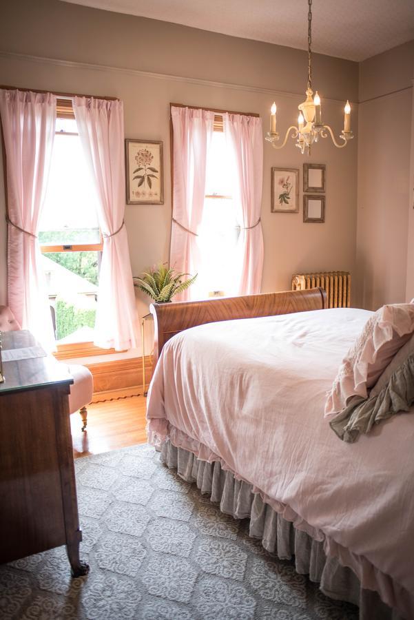 Ej Roberts Mansion Hotel Спокейн Екстериор снимка